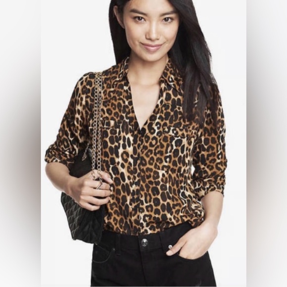Express Leopard Print Portofino Top - Picture 7 of 12